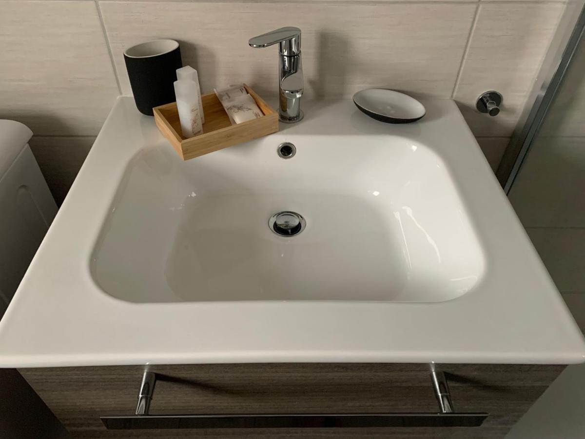 Appartement Miranda, Modern Duplex, Garden, Swimming Pool, Parking à Losone Extérieur photo